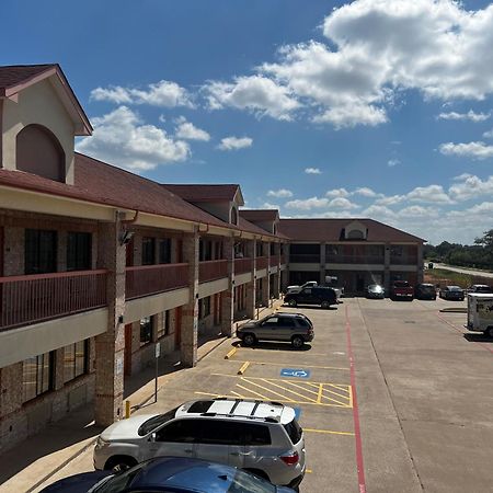 Super 8 By Wyndham Stafford Sugarland Area Hotel Exterior foto